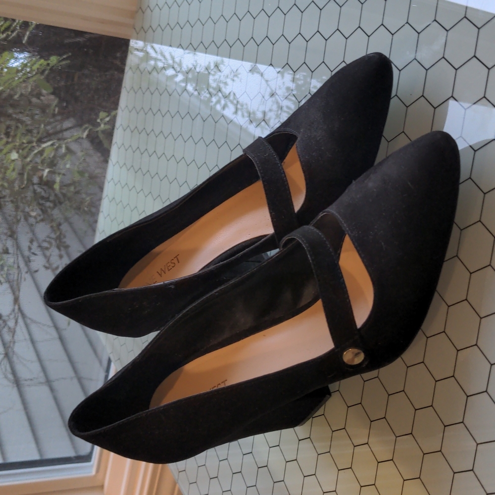 Black Nine West Chunky Heel Pump